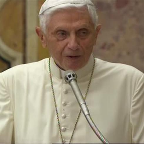 Benedicto XVI estremece con explosivo mensaje