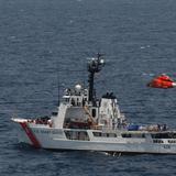 Guardia Costanera extiende zona de búsqueda para localizar a pescador desaparecido 