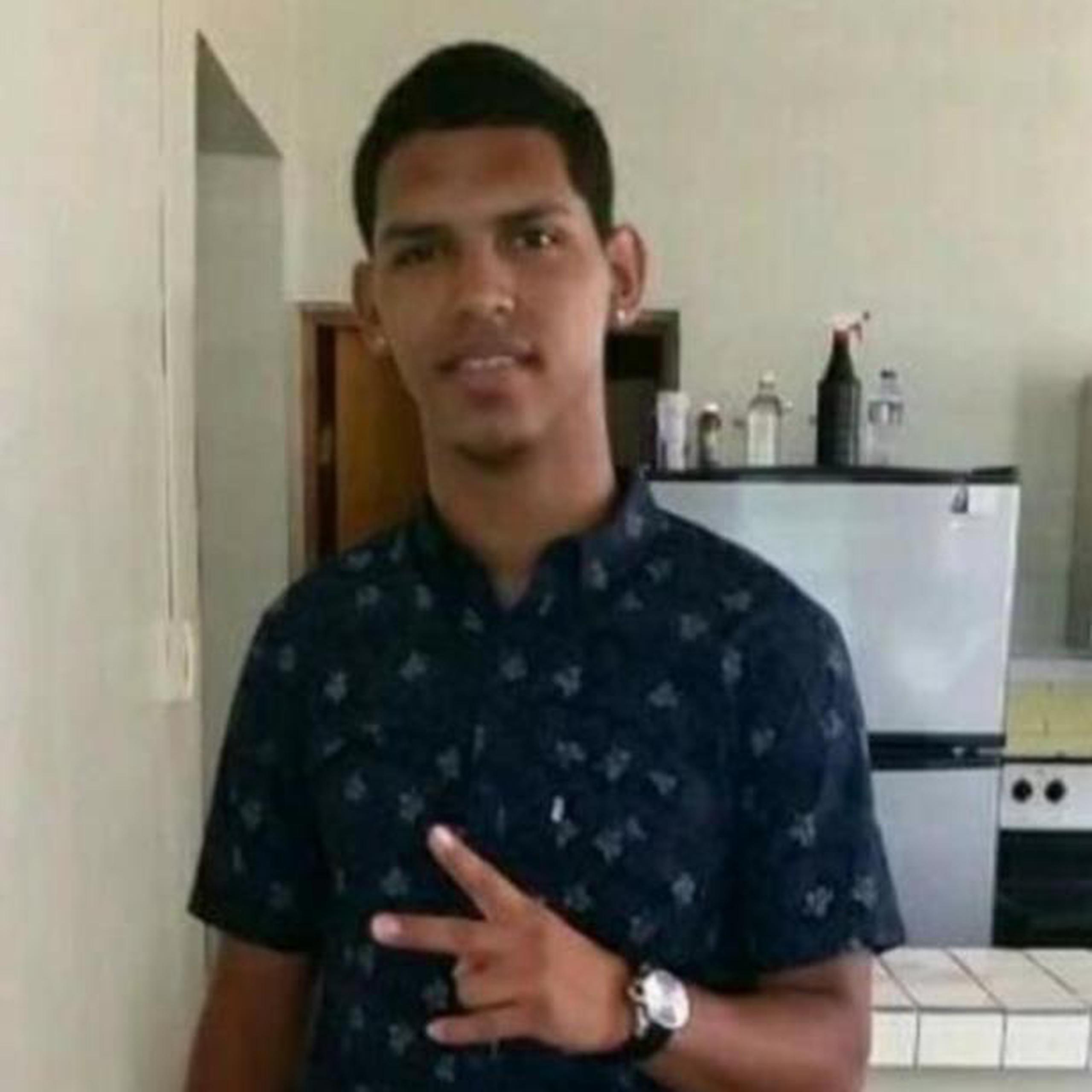 John Michael Ortega, de 22 años, alias Bombi, vecino del Embalse San José en Río Piedras. (Suministrada)
