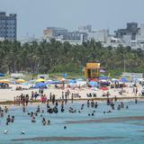 Vuelven a ordenar cierres en Miami por aumento de casos de coronavirus