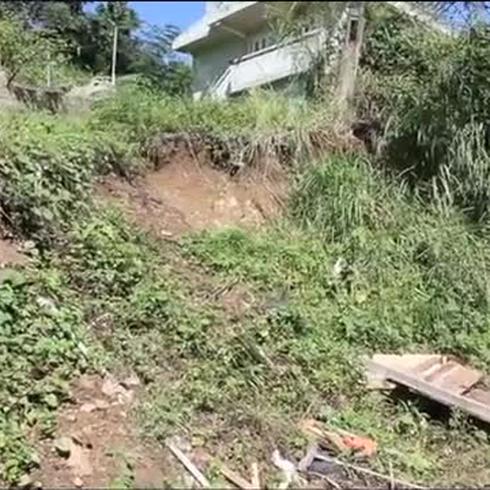 Residencias en peligro por derrumbe en Humacao