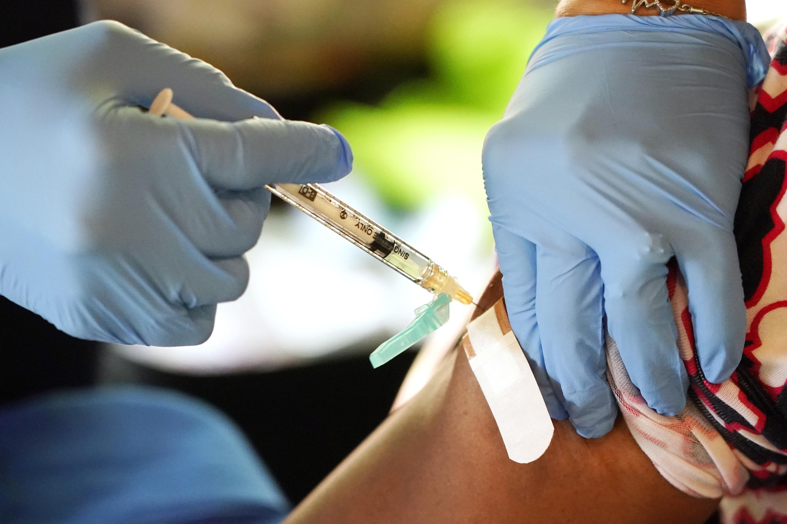 La vacunación sigue siendo una de las herramientas más efectivas para evitar complicaciones.