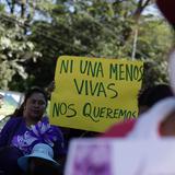 Salvadoreñas alzan su voz por la violencia del Gobierno durante el estado excepción 