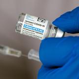 CDC aún no decide qué hacer con la vacuna de Johnson & Johnson