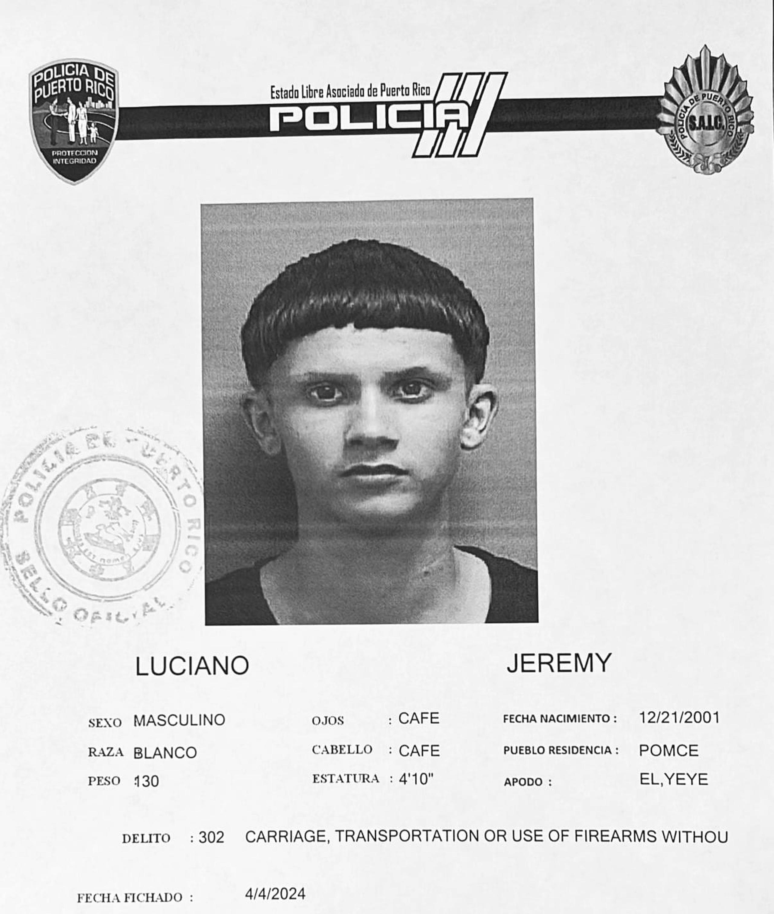 Jeremy Luciano enfenta cargos por tentativa de asesinato contra tres agentes de drogas.