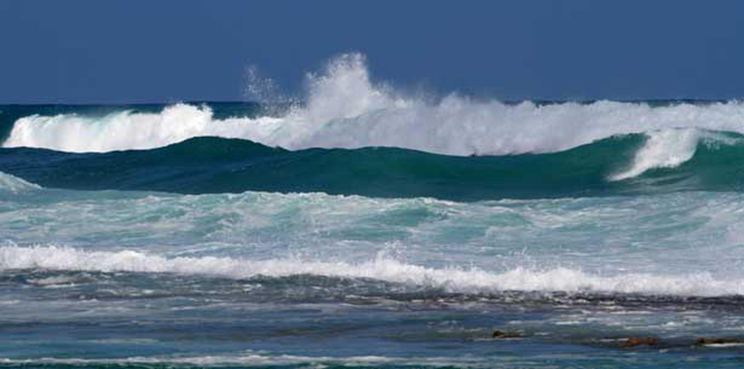 El evento de marejadas trae consigo vientos de hasta 20 nudos y olas de 7 a 11 pies de altura. (Archivo)