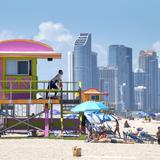 Miami Beach prohíbe fumar en la playa desde el 1 de enero