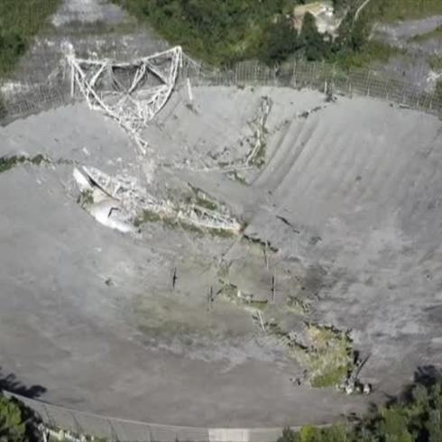 El colapso del telescopio Arecibo de Puerto Rico captado con un Drone