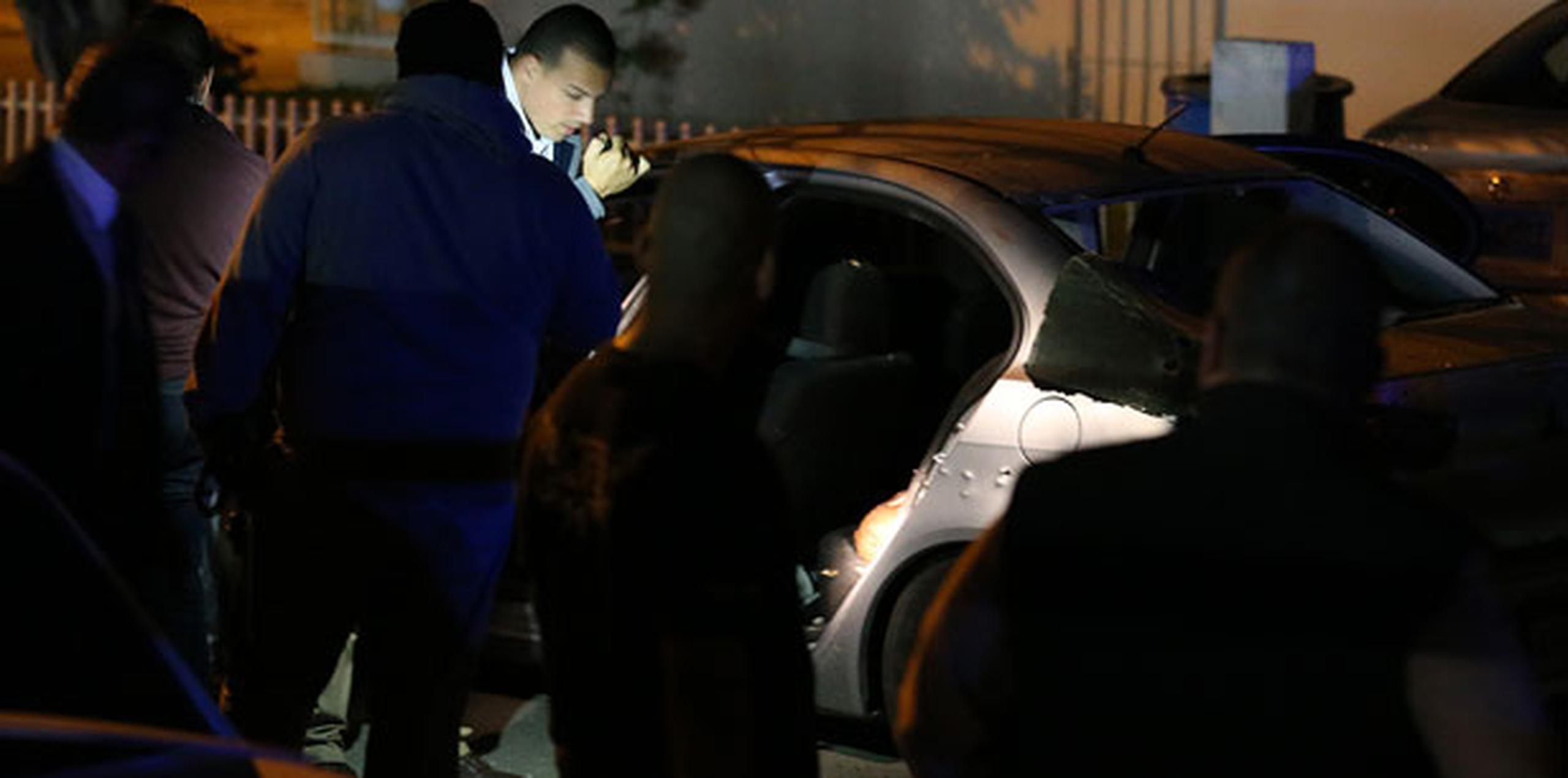 Las víctimas fueron tiroteadas mientras iban a bordo de un carro por la carretera  PR-183, en un área conocida como Parque Las Mercedes. (jose.candelaria@gfrmedia.com)
