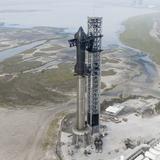 Starship, el “potente” cohete de Elon Musk que llevará al ser humano de vuelta a la luna, iniciará pruebas de vuelo