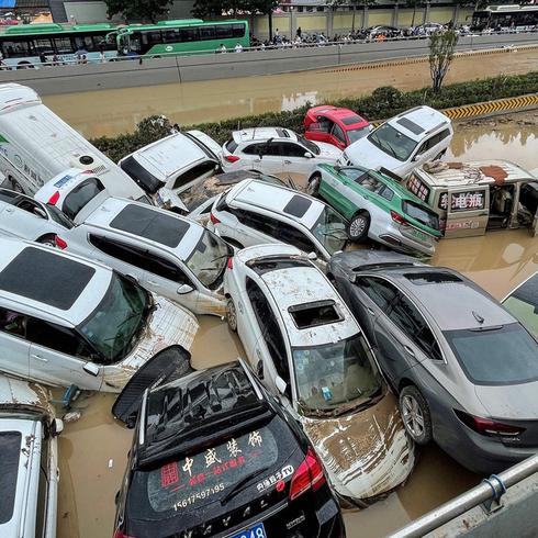 Escalofriantes imágenes de lluvias sin precedentes en China