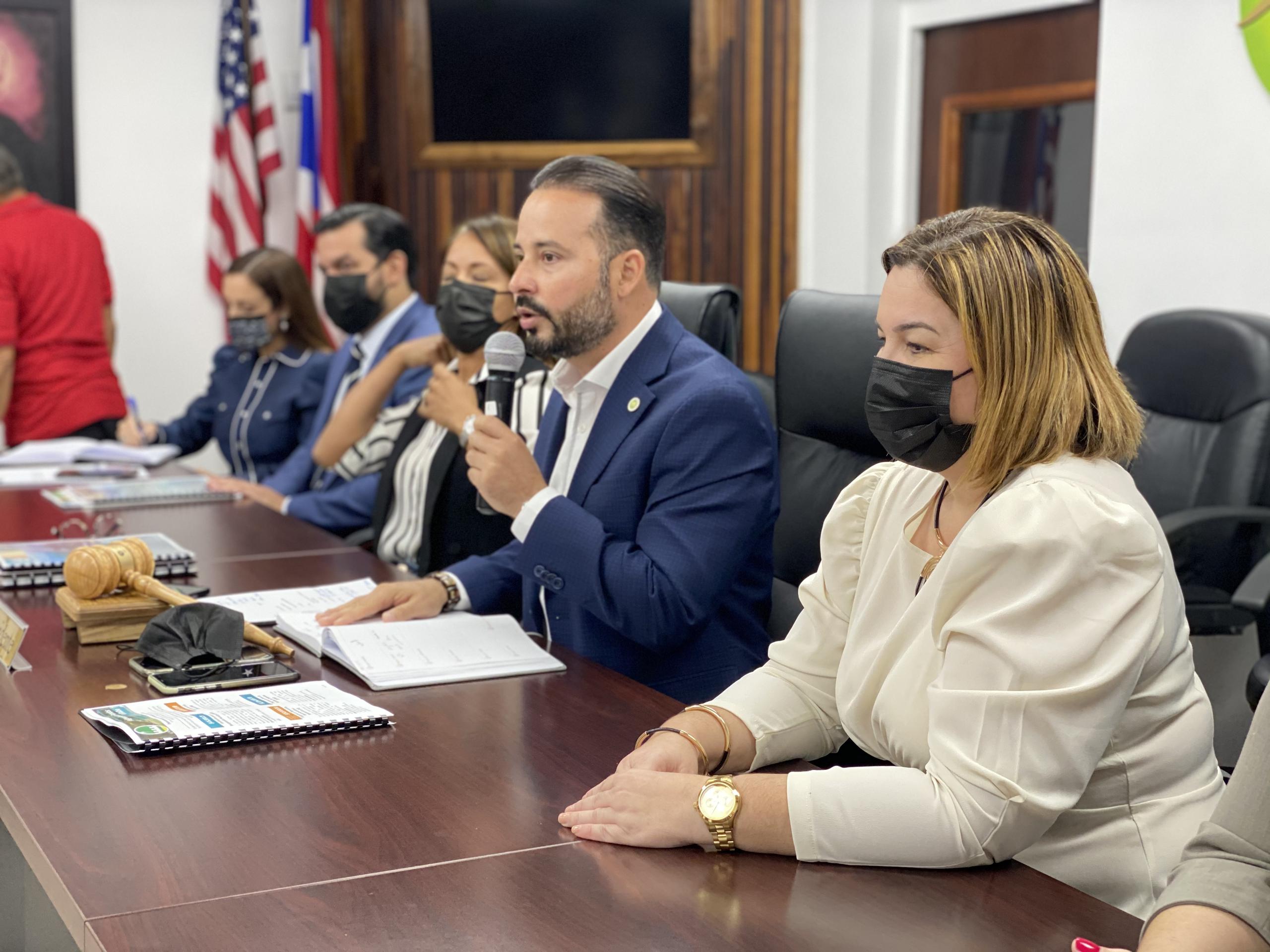La información la dio a conocer el presidente de la organización que agrupa a los alcaldes del Partido Popular Democrático, Luis Javier Hernández.