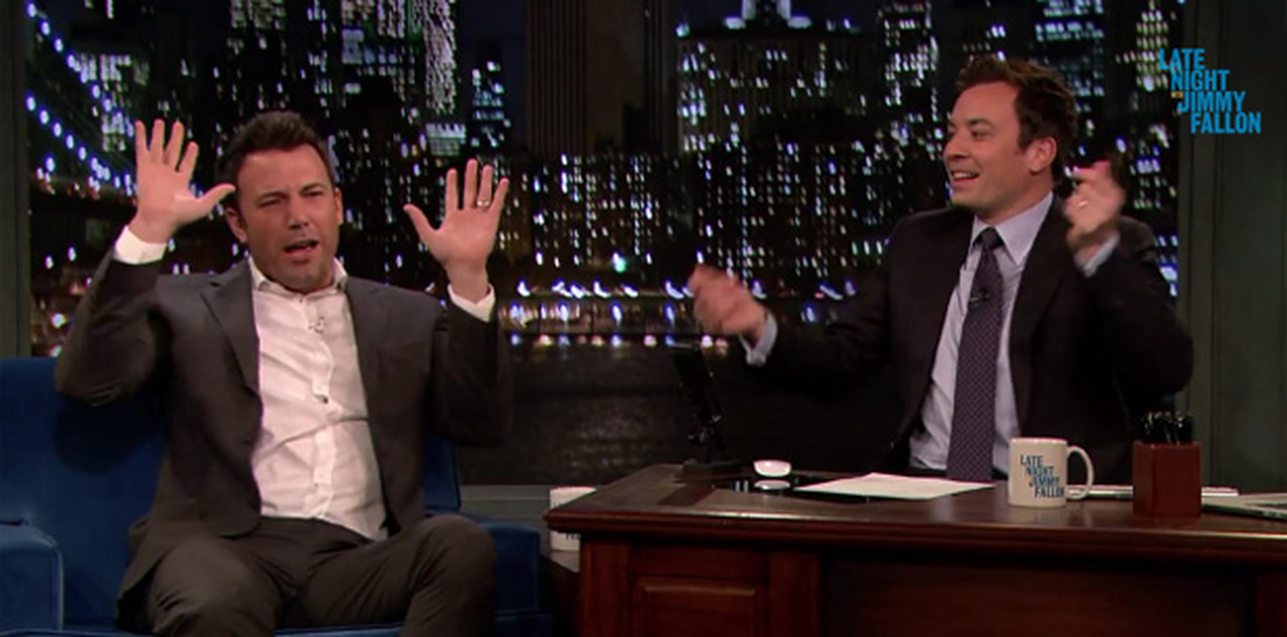 Ben Affleck apareció en el show Late Night with Jimmy Fallon para promocionar su nueva película Runner, Runner. (Youtube)