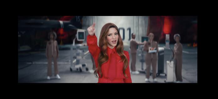 Shakira en el vídeo "Don't you worry".