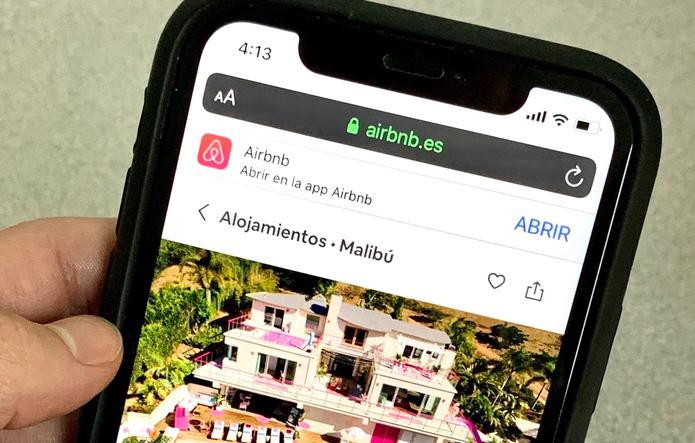 Airbnb, con sede en California, tiene unos 7,500 trabajadores en todo el mundo.