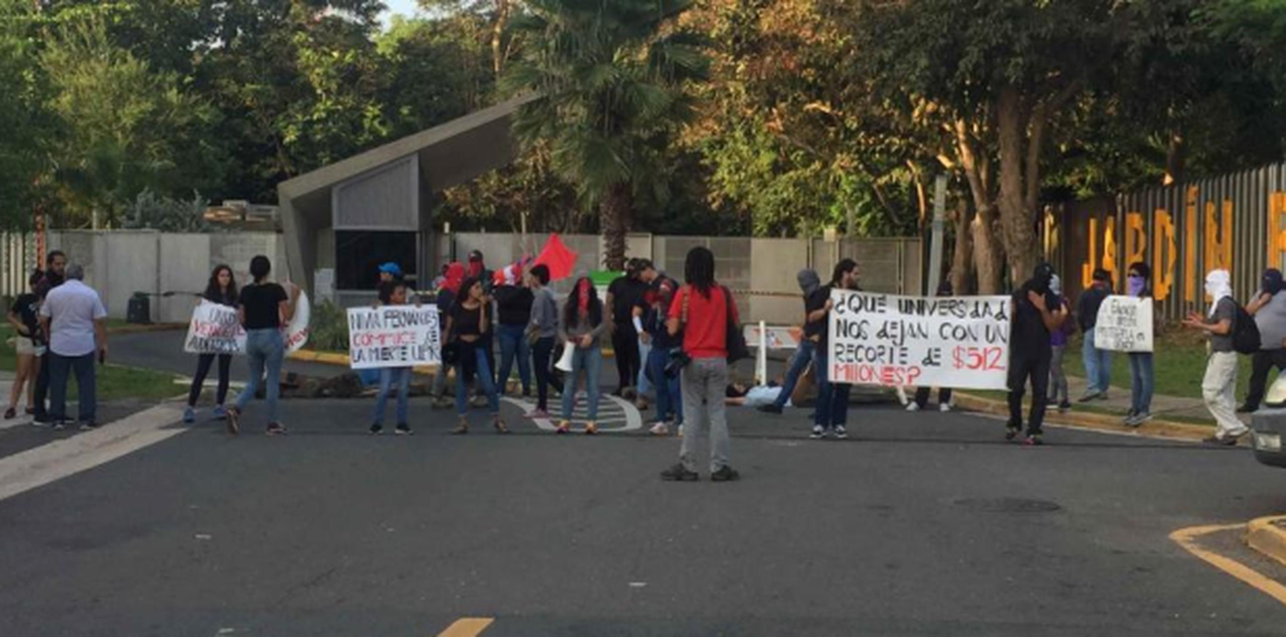 El Movimiento Estudiantil que encabeza la huelga indefinida en el recinto de Río Piedras de la UPR, anunció la manifestación desde ayer. (Suministrada)