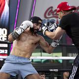 Sin subirse al ring, “Pitufo” Díaz ya se siente victorioso tras superar percance de salud