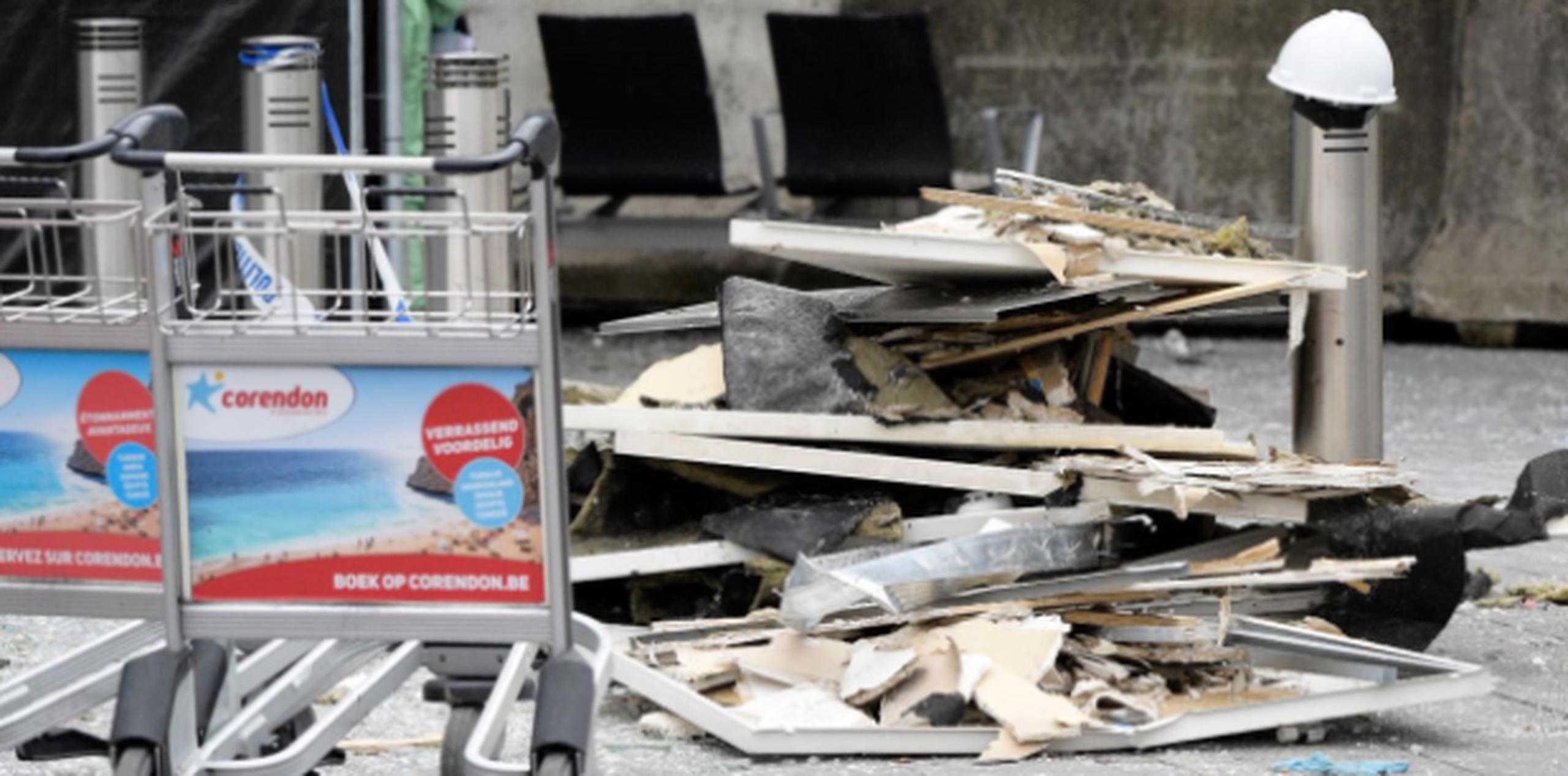 Los atentados del pasado martes en el aeropuerto internacional de Bruselas y en una estación de metro del barrio de las instituciones europeas dejaron 31 víctimas mortales y provocaron unos 300 heridos. (AP)