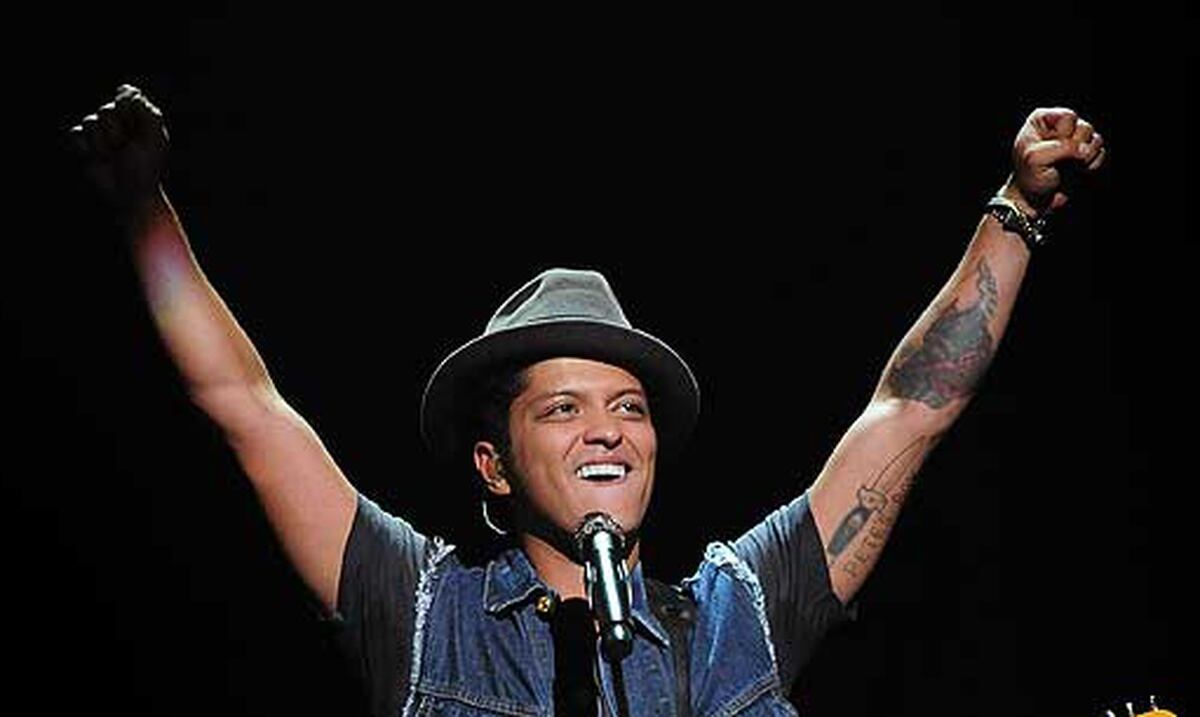 Bruno Mars es el artista del año de Billboard Primera Hora