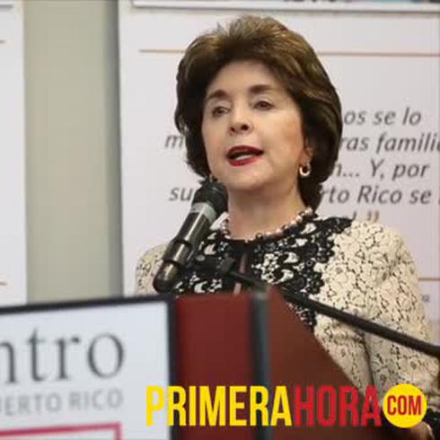 Sila Calderón defiende el proyecto Comunidades Especiales