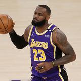 LeBron James regresa a cancha, pero no evita el revés de los Lakers