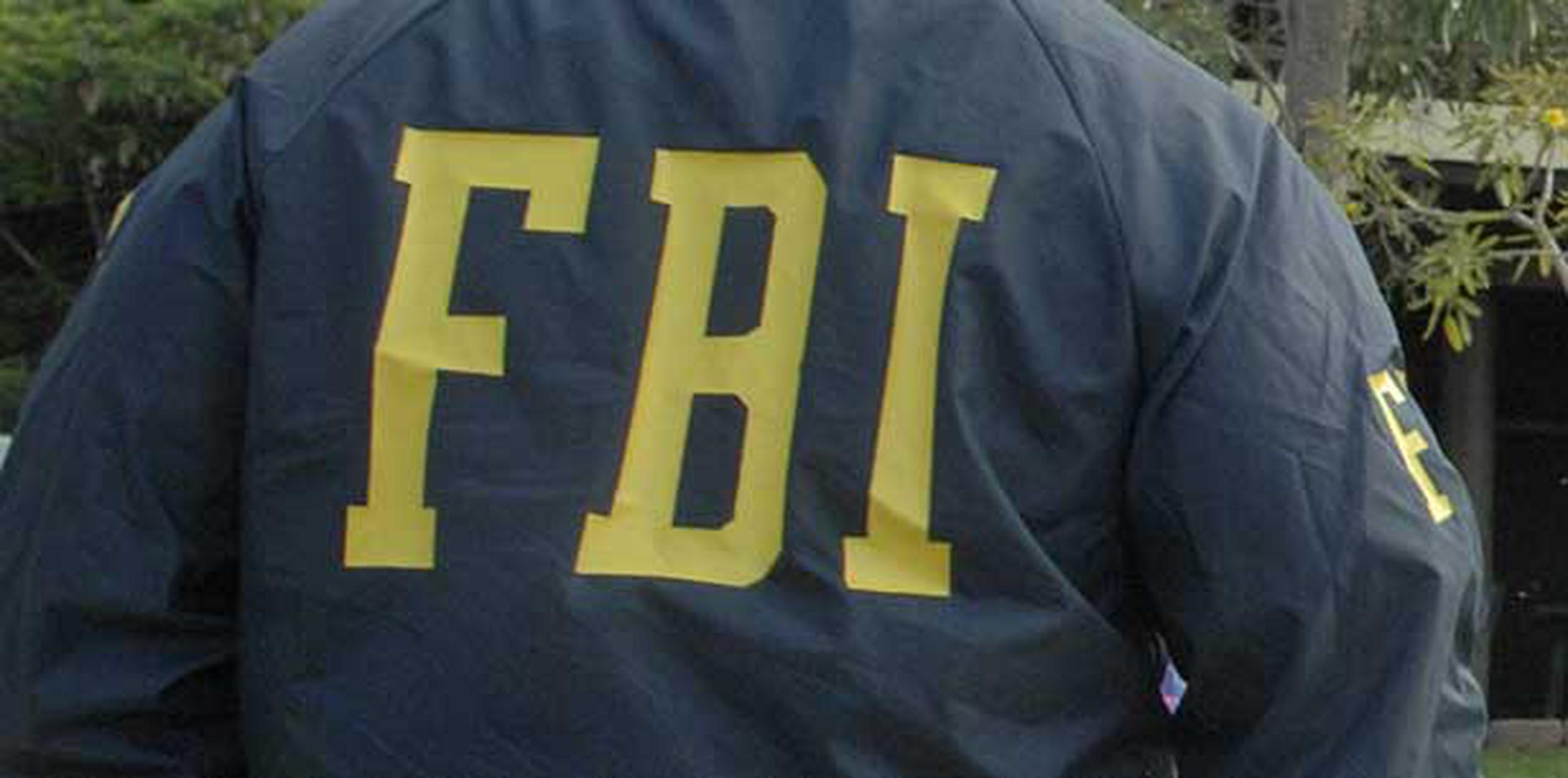 Agentes del Cuerpo Investigación Criminal de Bayamón la agente Eva Ríos, adscrita al FBI, se hicieron cargo de la investigación. (Archivo)