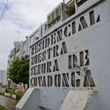 Arrestan a dos presuntos gatilleros en residencial de Trujillo Alto 
