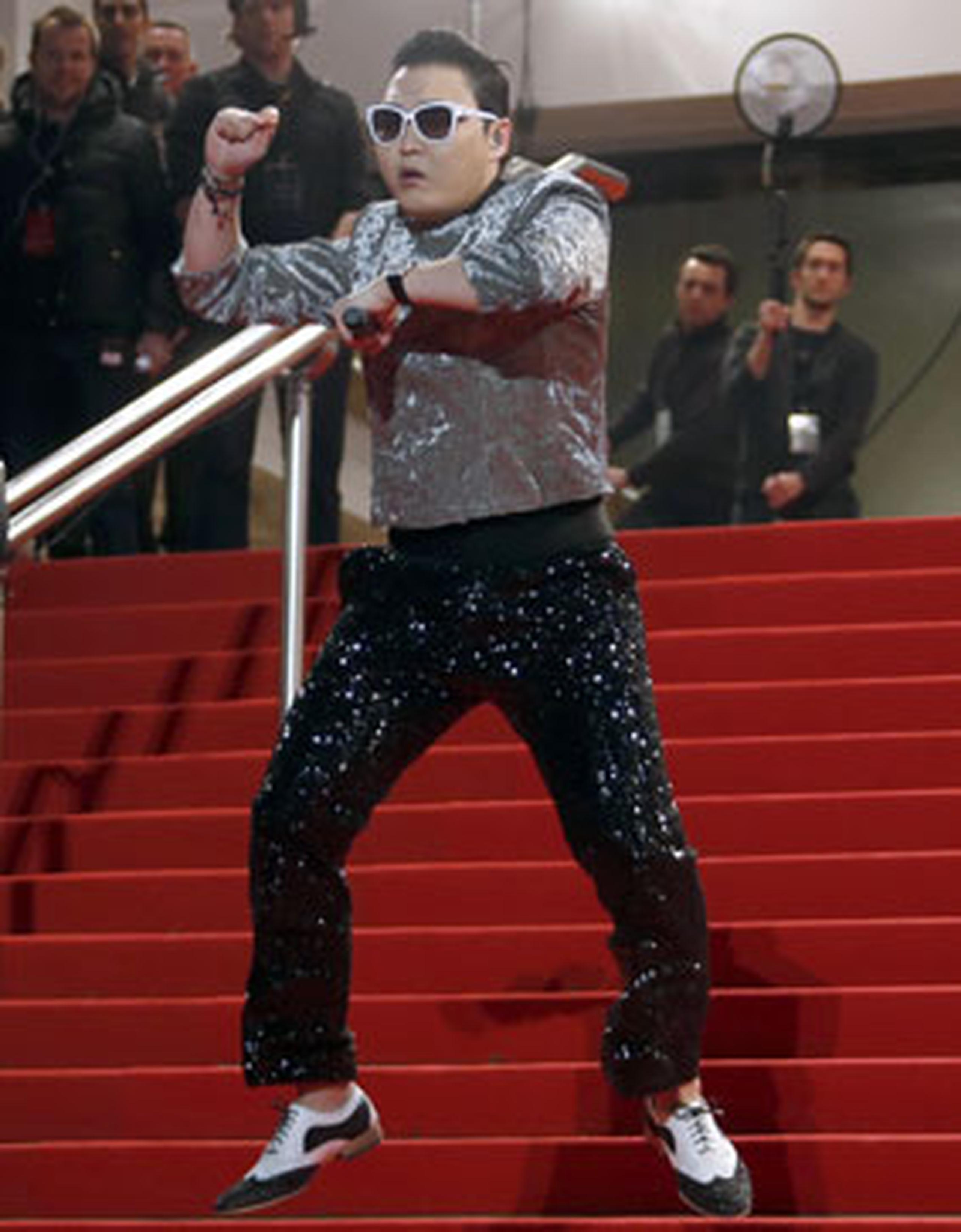 El surcoreano Psy, se lleva a casa tres estatuillas de los premios concedidos por la potente emisora gala NRJ, en los que además ha brillado otro fenómeno transnacional, One Direction. (AFP)