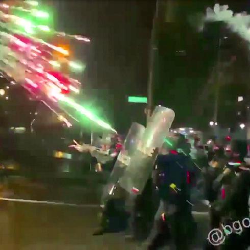 Violenta protesta de Año Nuevo en Portland