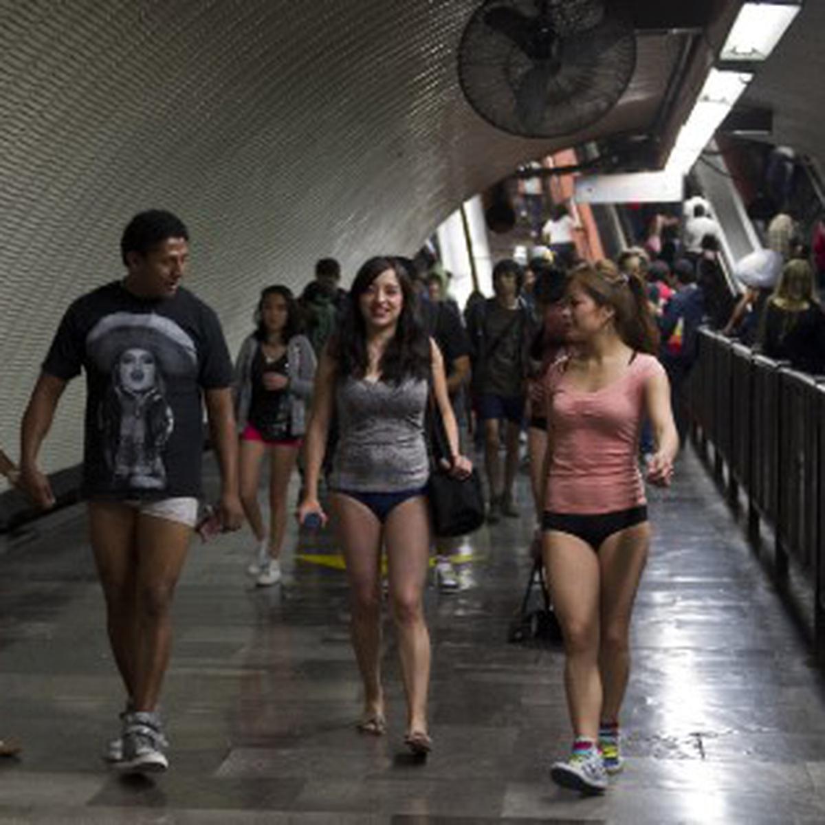 Cientos de jóvenes viajan sin pantalones en metro de Ciudad de México -  Primera Hora