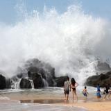 Turistas resultan heridas tras ser golpeadas por ola en la playa Mar Chiquita 
