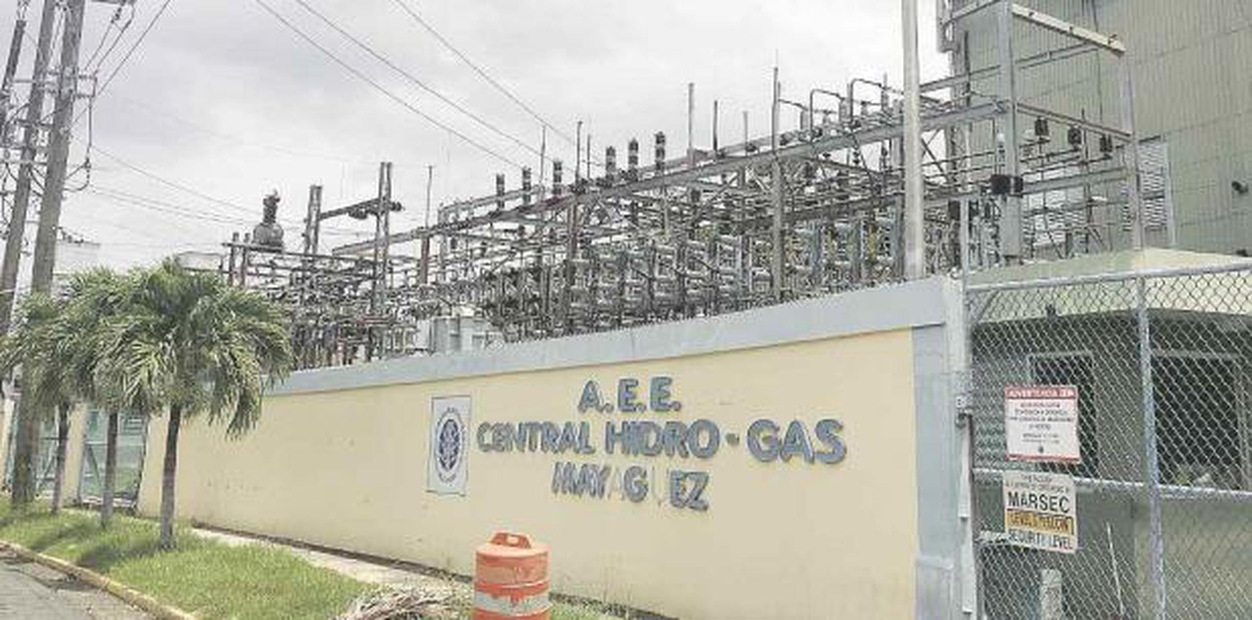 El alcalde José Guillermo Rodríguez indicó que apenas está en función una de las ocho turbinas de combustión interna. (Archivo)