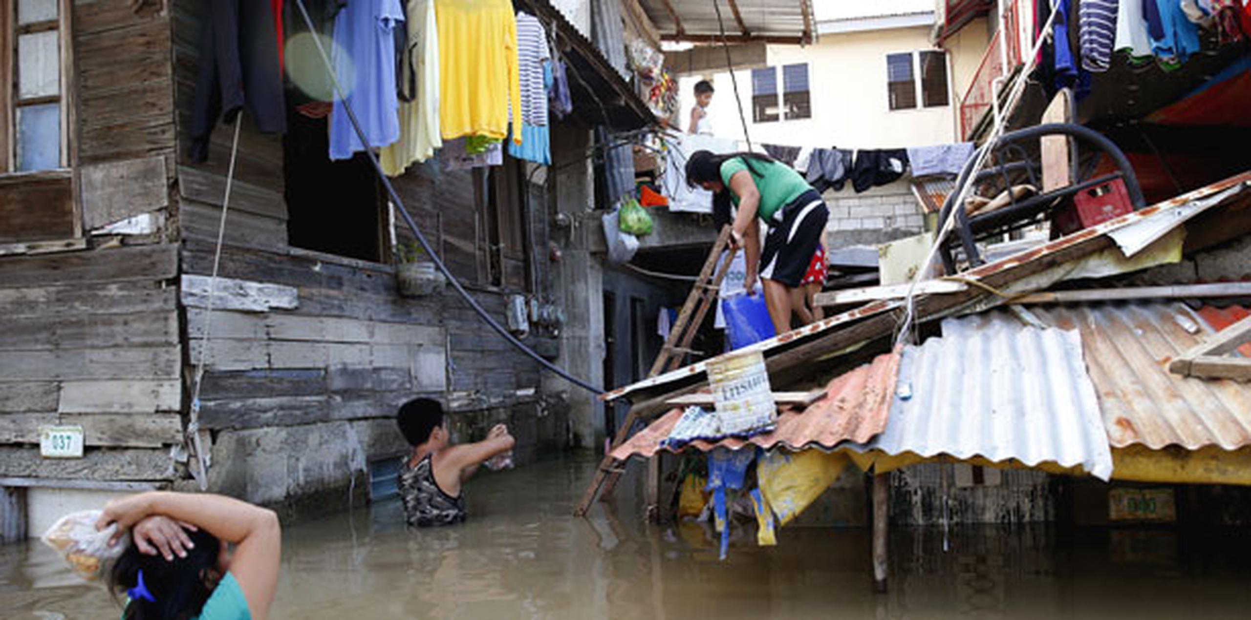 El tifón Mangkhut, considerado el más grave del año, ha dejado al menos 81 los muertos y 70 desaparecidos en Filipinas. (Archivo)