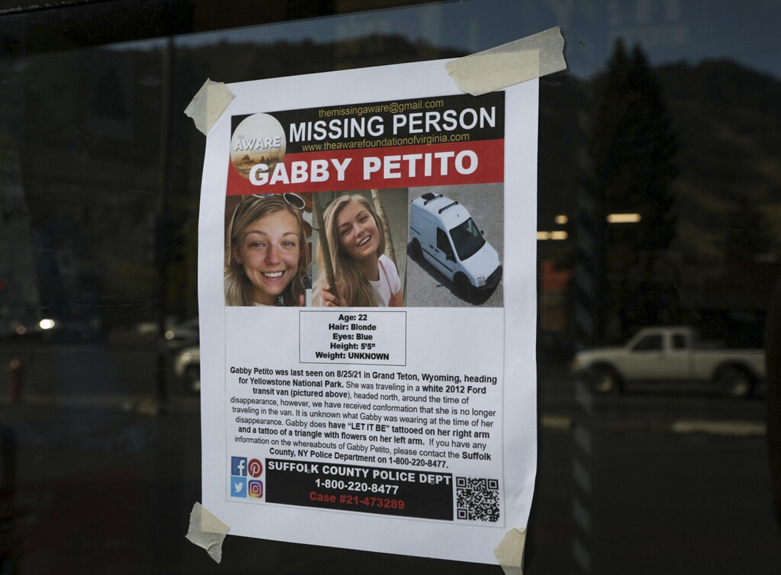 La familia de Gabby Petito en la zona de Long Island, estado de Nueva York, le ha suplicado a la familia Brian Laundrie que les diga dónde el joven vio por última vez a Gabby.