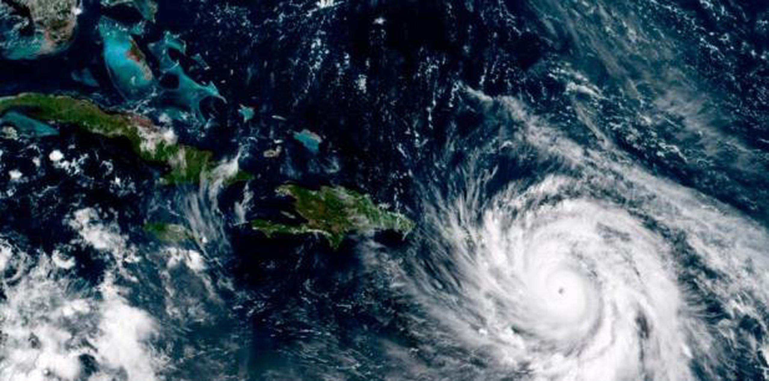 FEMA, por su parte, aconseja que “los residentes de Puerto Rico deben considerar las áreas donde viven y las necesidades específicas de su familia al buscar sus suministros”. (AP)