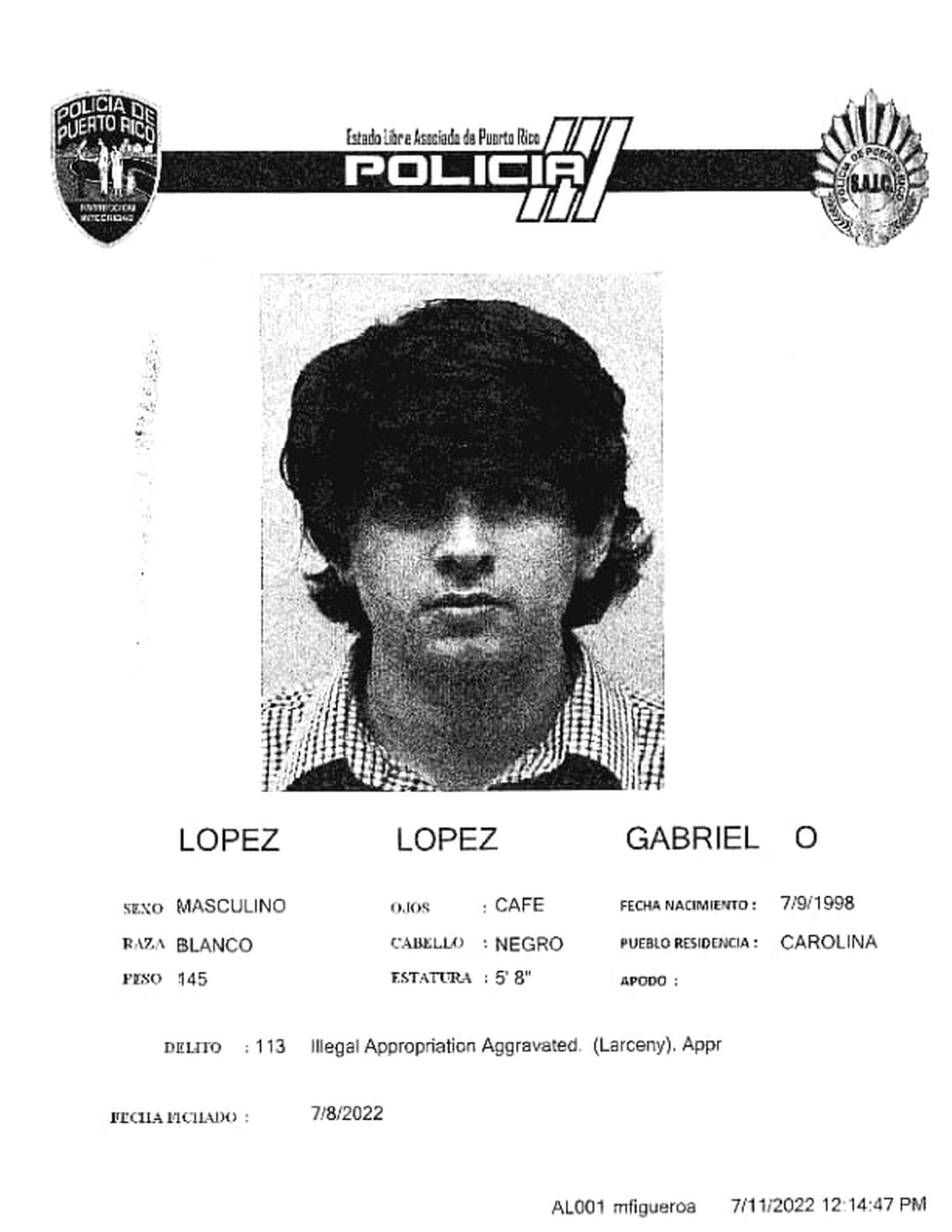 Gabriel O. López López acusado por incumplir con la instalación de placas solares y quedarse con el dinero depositado por el cliente, informó el Departamento de Justicia.
