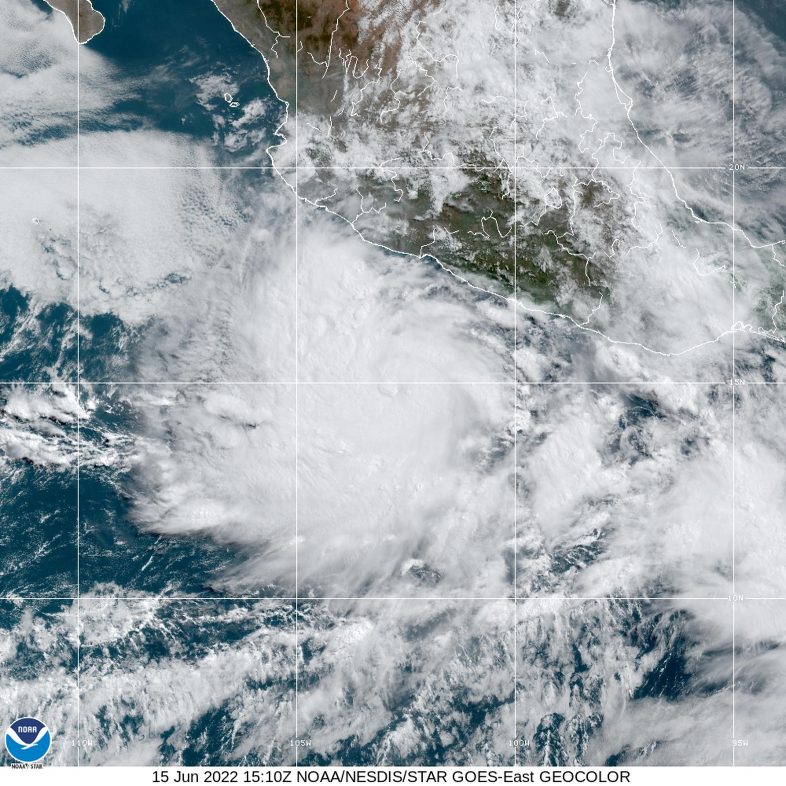 Imagen de satélite del huracán Blas el 15 de junio de 2022.