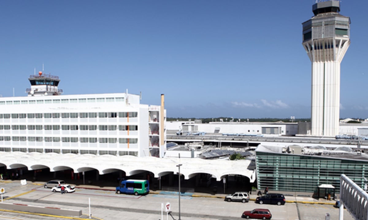 Sin luz el aeropuerto y varios sectores de Carolina Primera Hora