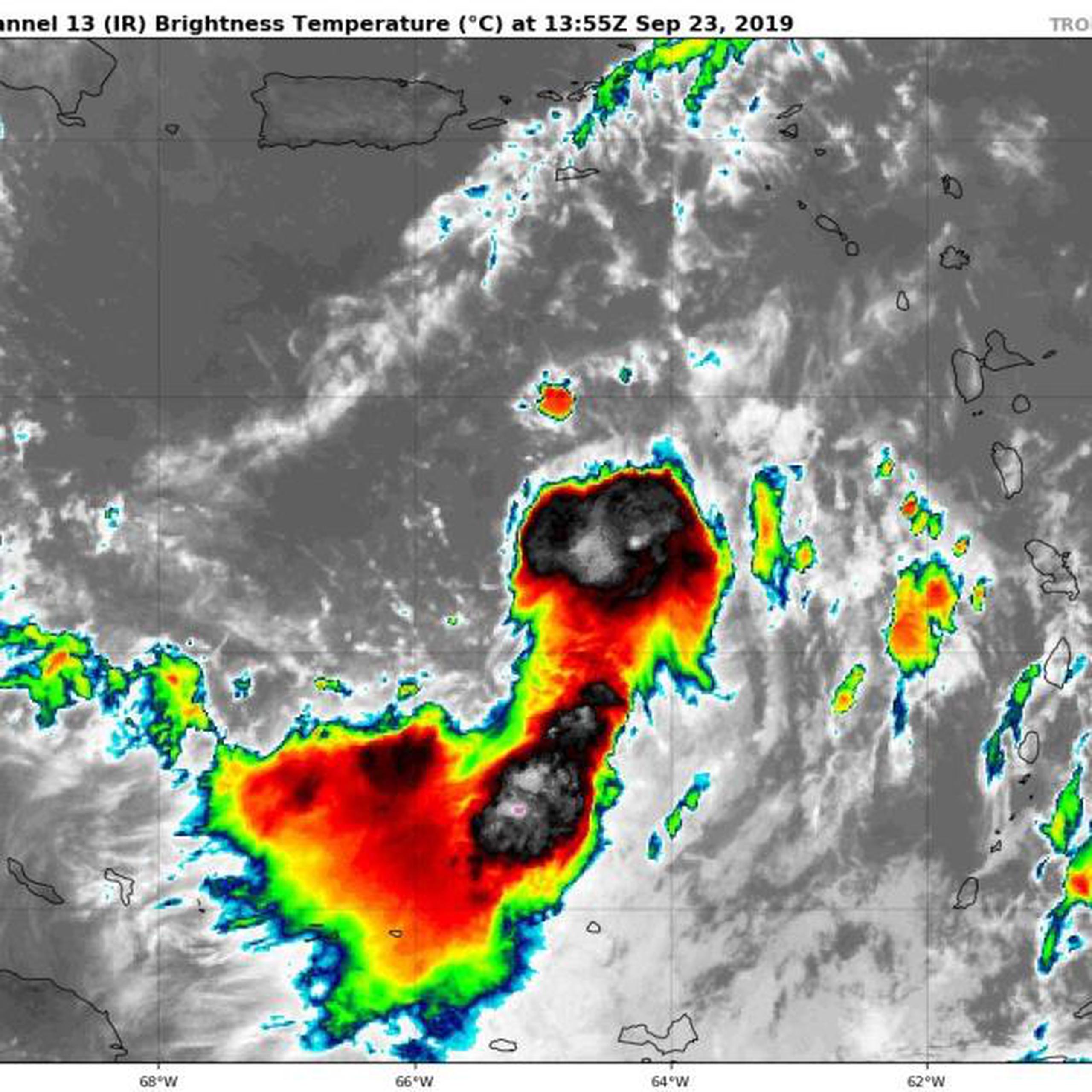 Puerto Rico sigue bajo un aviso de tormenta tropical. (NOAA)