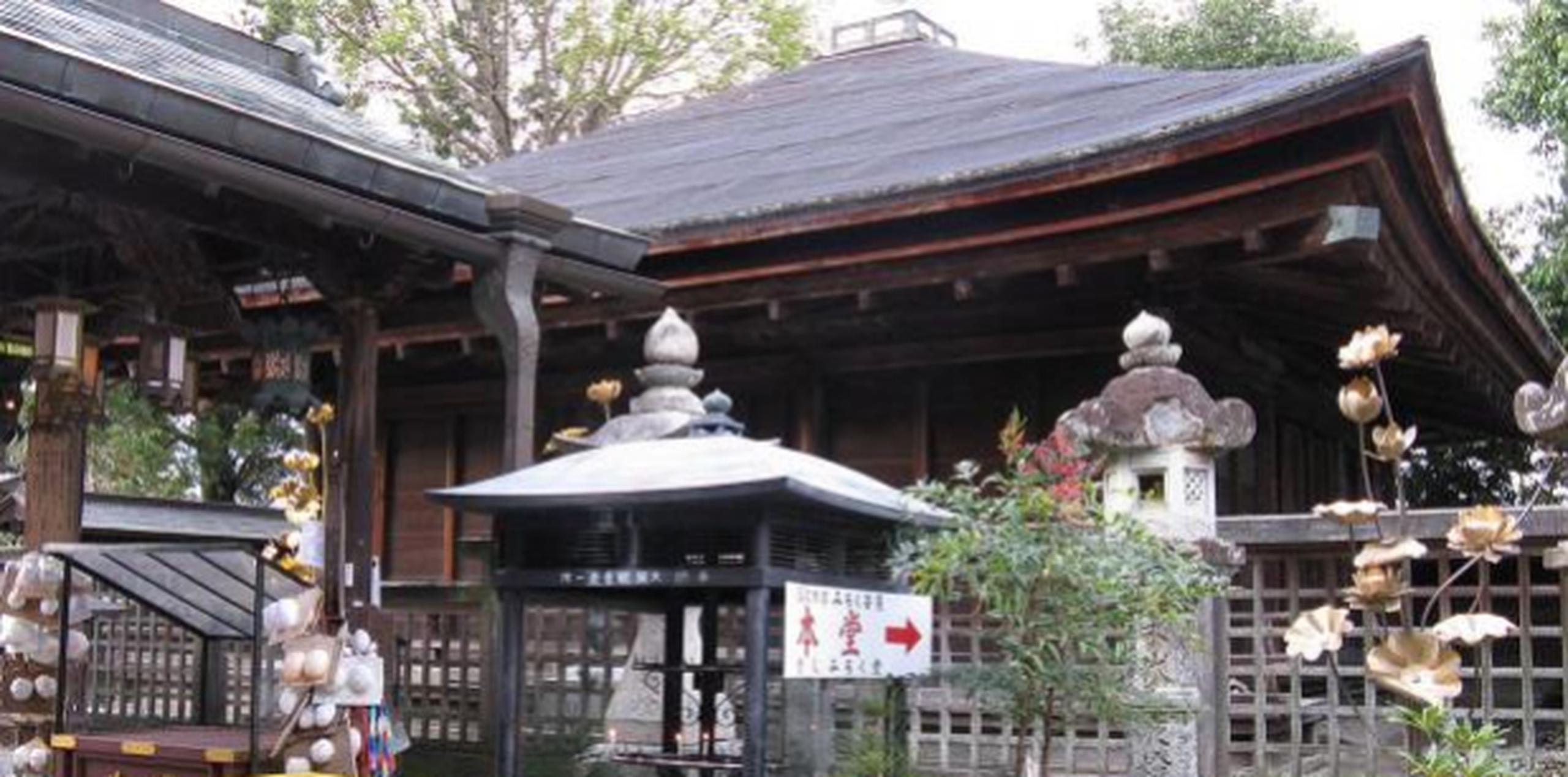 Jison-in es el ingreso al Koyasan Choisi Michi, un camino de piedra que representa el universo budista. (KENPEI / Wikimedia Commons)