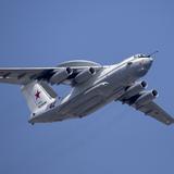 Se estrella avión militar ruso con 15 personas a bordo