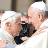 Papa Francisco se expresa tras la muerte de Benedicto XVI