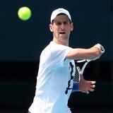 La fiscalía serbia dice que la prueba de Djokovic para entrar a Australia era legítima