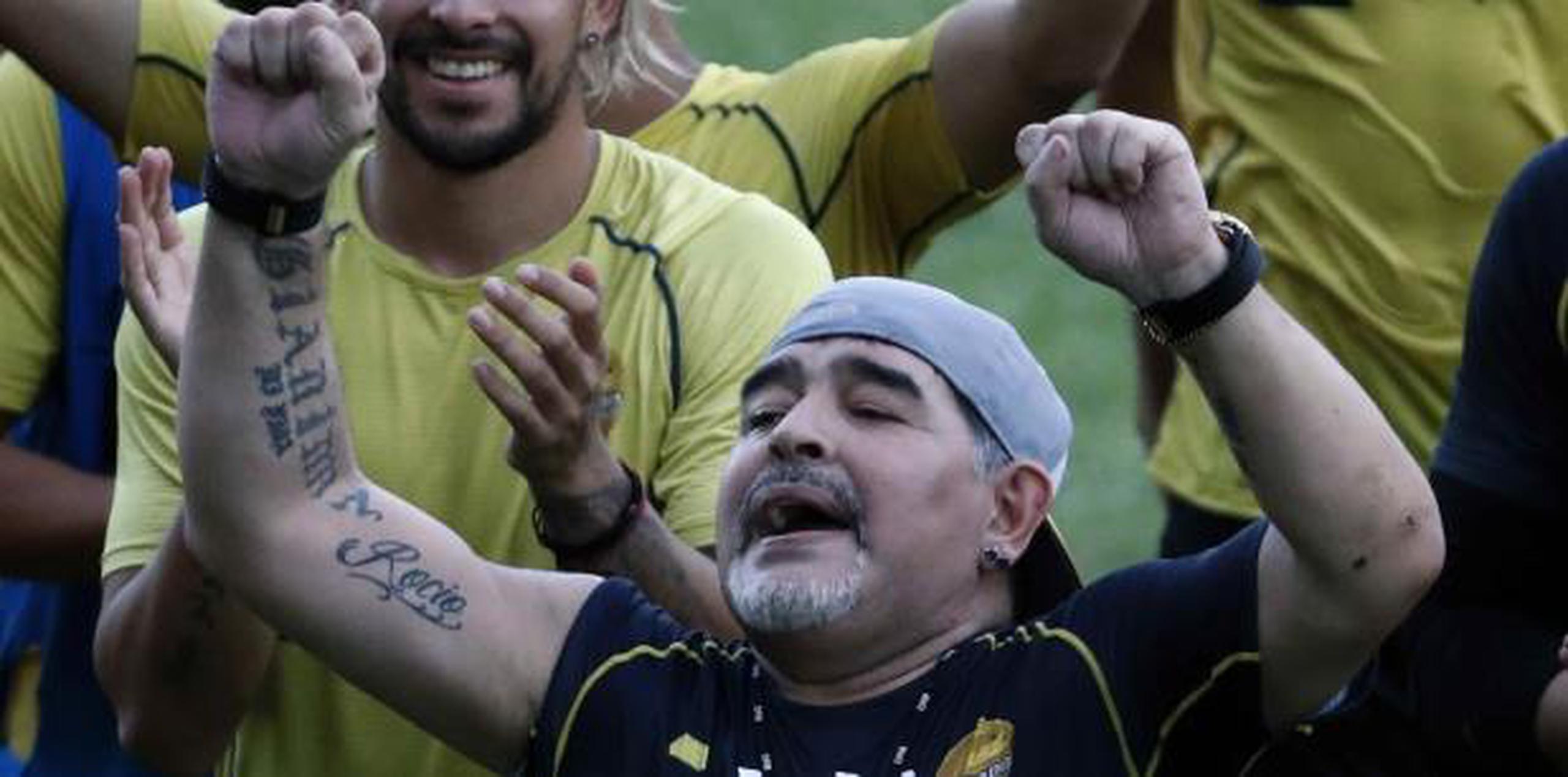“No hay ningún efecto (Maradona), yo sabía que ganábamos cuando los vi entrenar con ganas, con hambre, estos muchachos tienen hambre de gloria”, dijo Maradona. (AP)