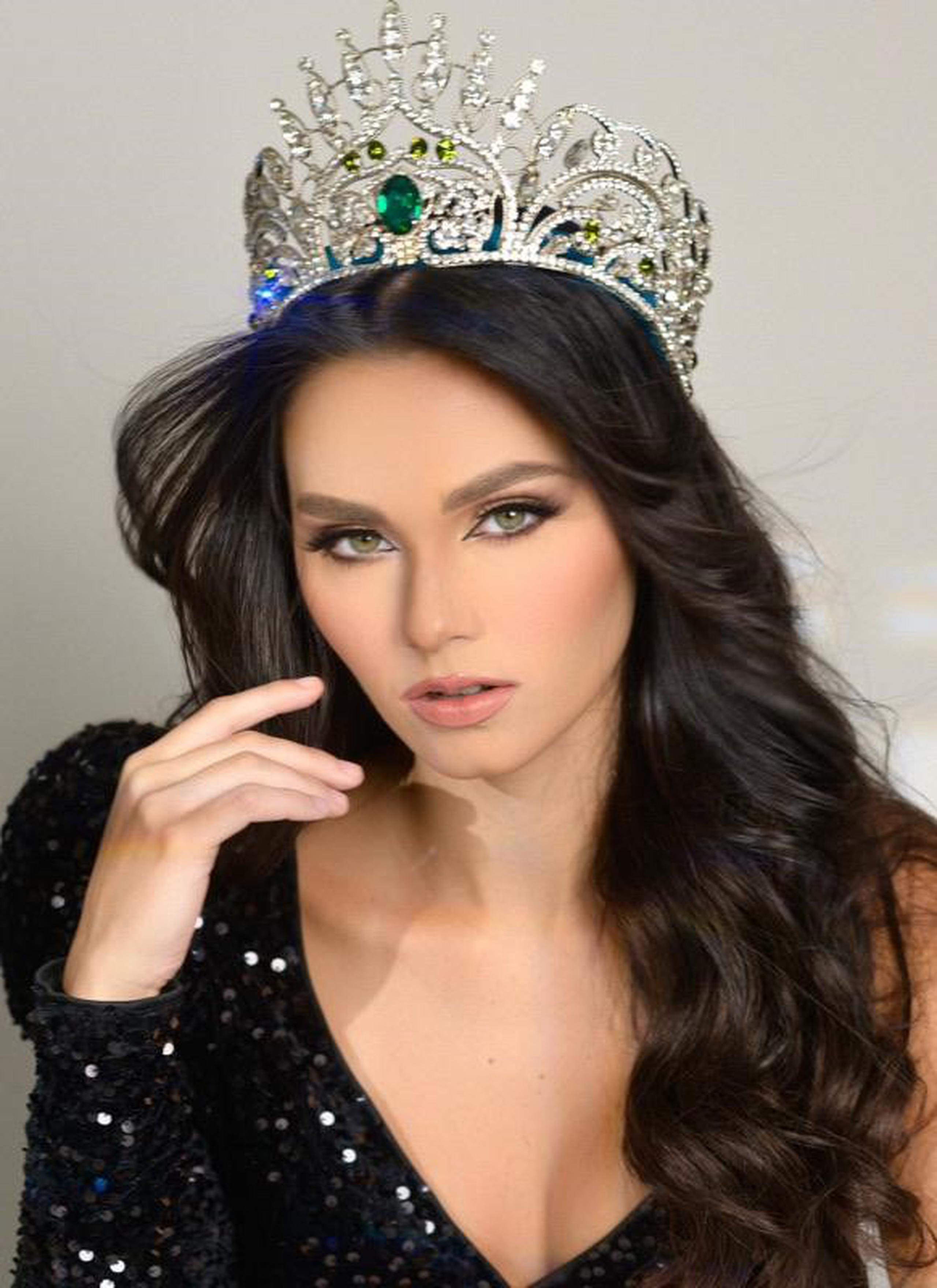La actual soberana boricua es Victoria Arocho, quien competirá en diciembre en Miss Earth 2023 en Vietnam.