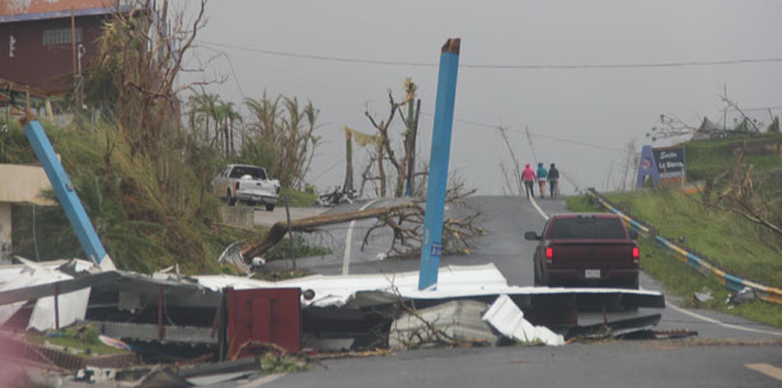 La cifra de muertes por el paso del huracán María por Puerto Rico en septiembre es motivo de controversia, ya que mientras el Gobierno mantiene 64 fallecidos como cifra oficial un reciente estudio estima que murieron 4,645 personas. (Archivo)