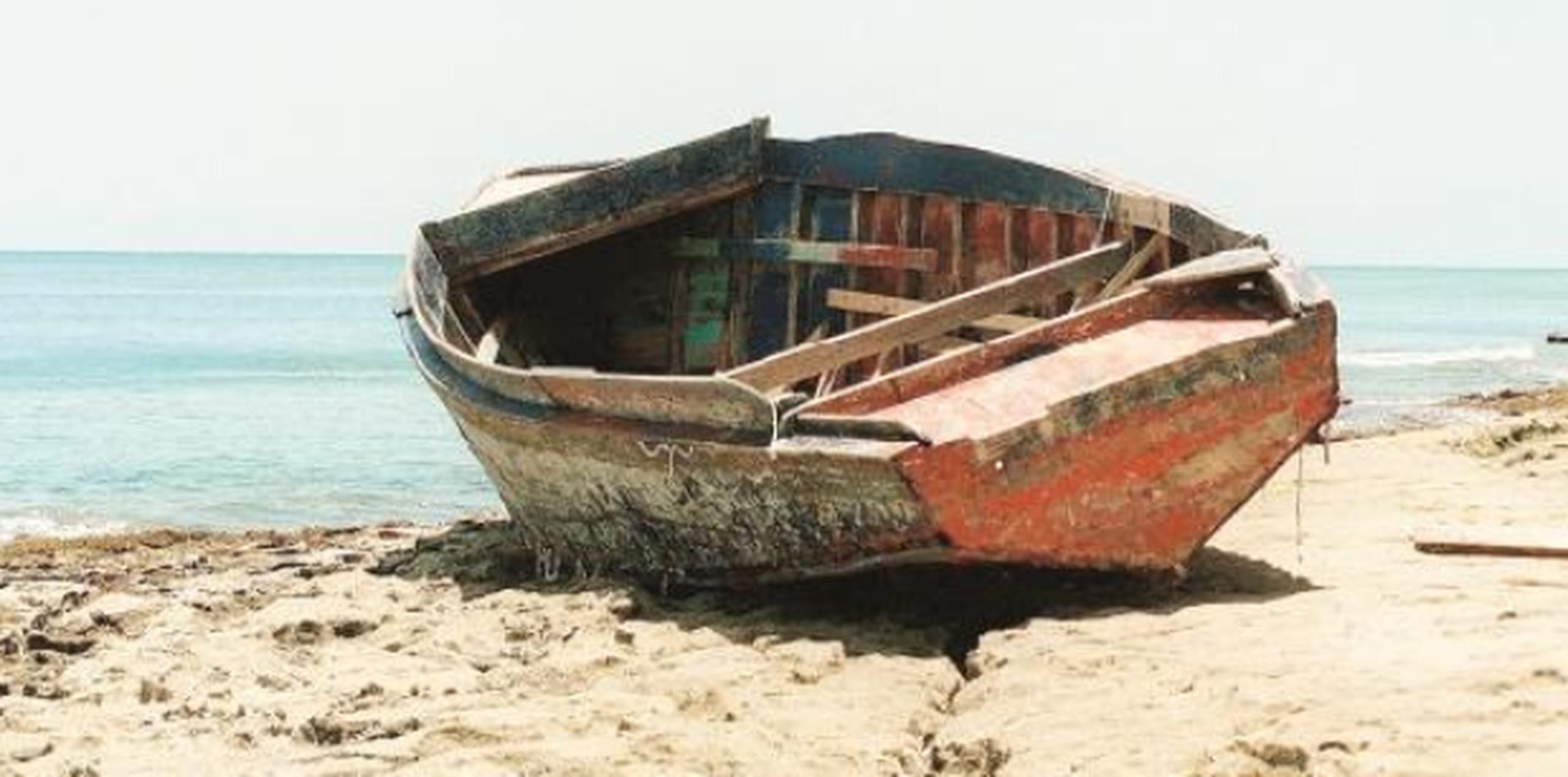 La embarcación zozobró ayer cerca de una playa del municipio de Miches, provincia El Seibo. (Archivo)