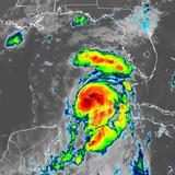 Cancelan vuelos desde y hacia aeropuerto de Tampa por huracán Idalia