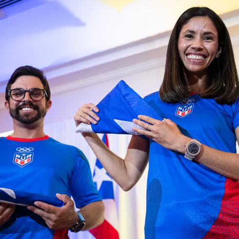 Explosión de emociones: Beverly Ramos y Raúl Ríos reciben monoestrellada para San Salvador 2023