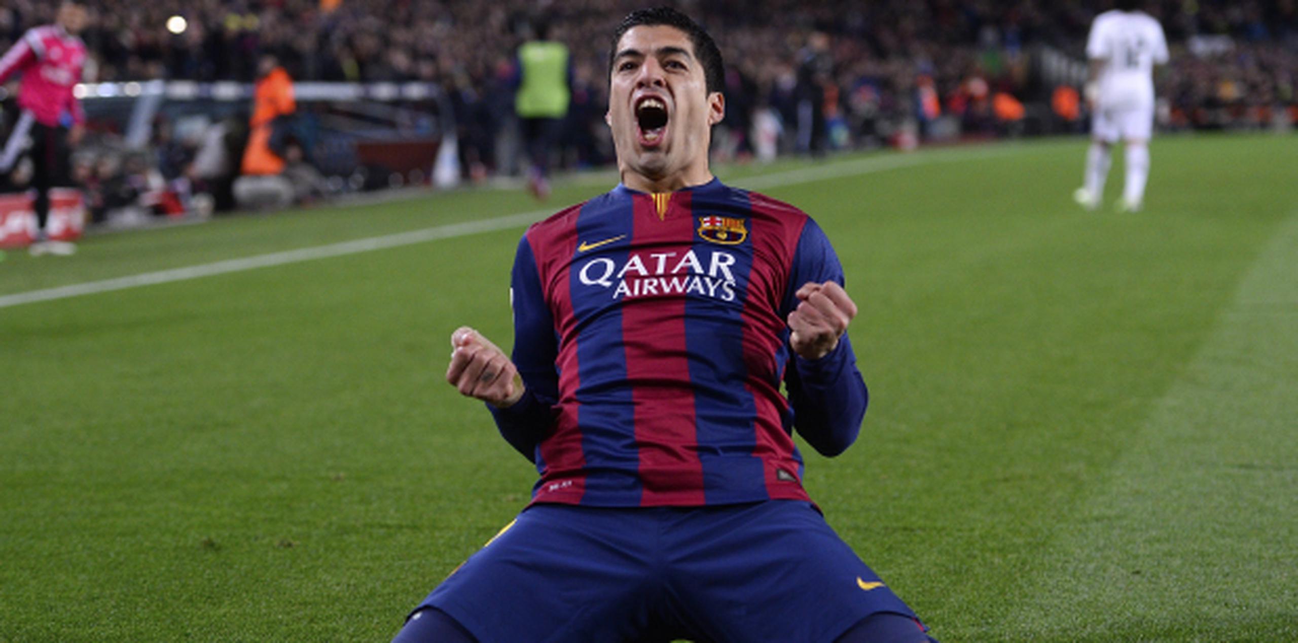 Luis Suarez marcó el gol decisivo para el Barcelona. (AP/Manu Fernández)
